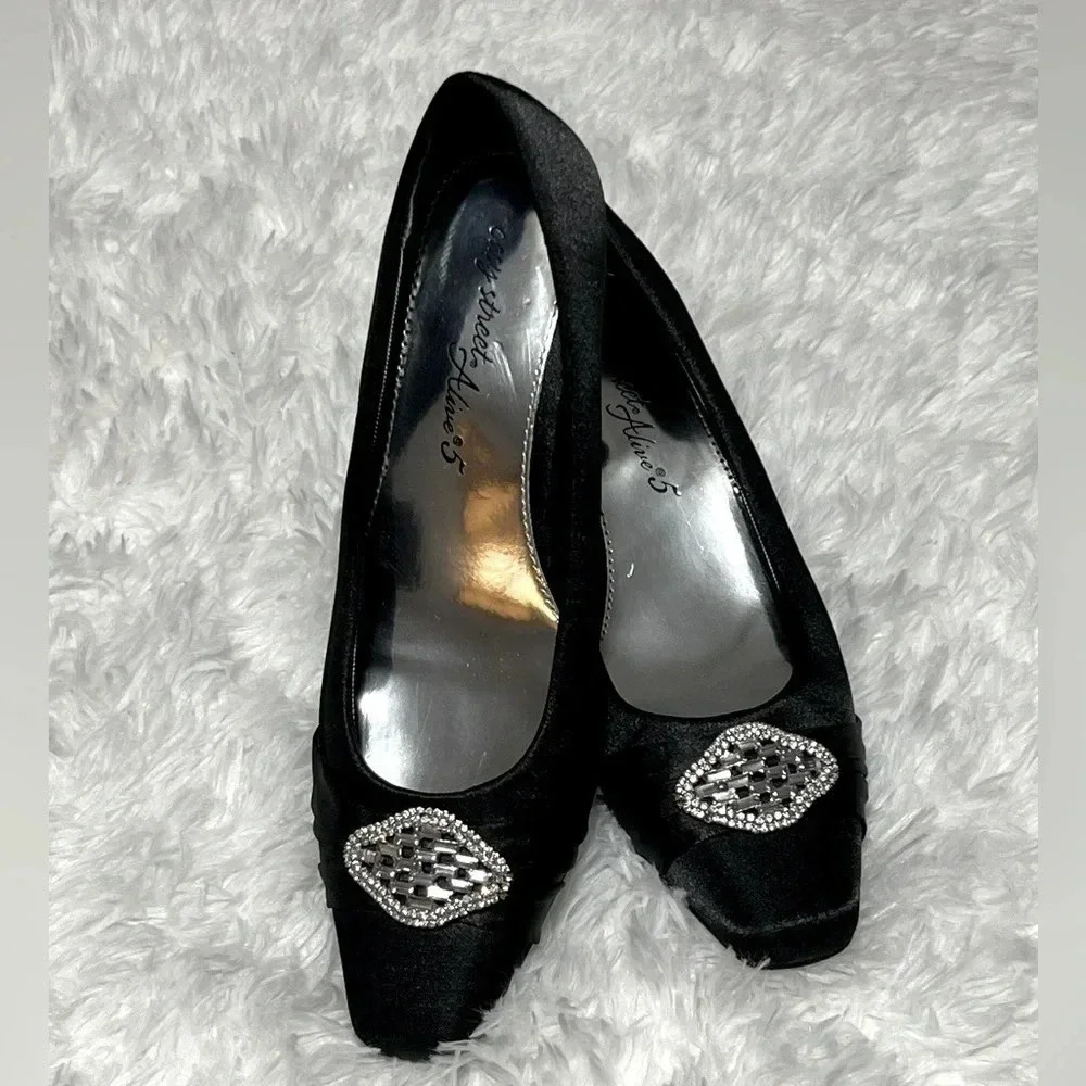 Easy Street | Alive 5 Short Heels